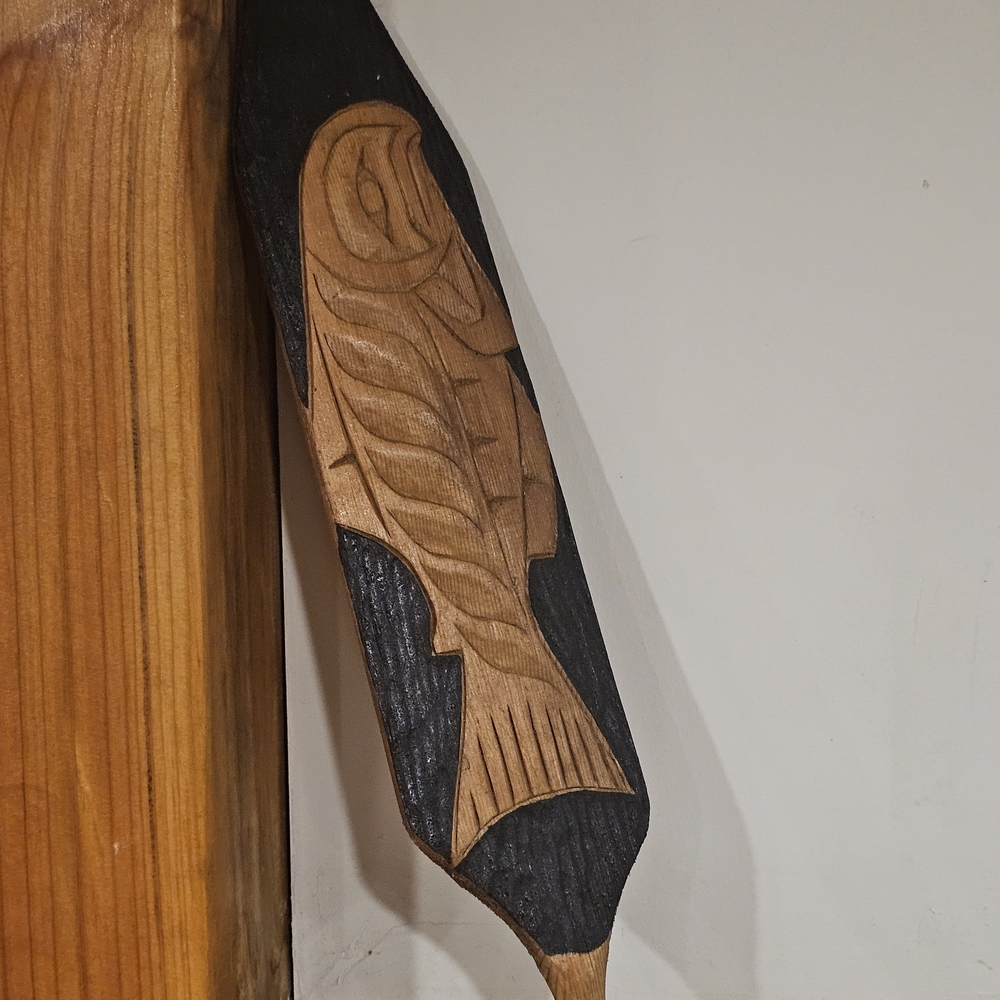 Indigenous Pacific Northwest Coast Cedar Salmon Carving, signed Cecil Dawson - Picture 2 of 10